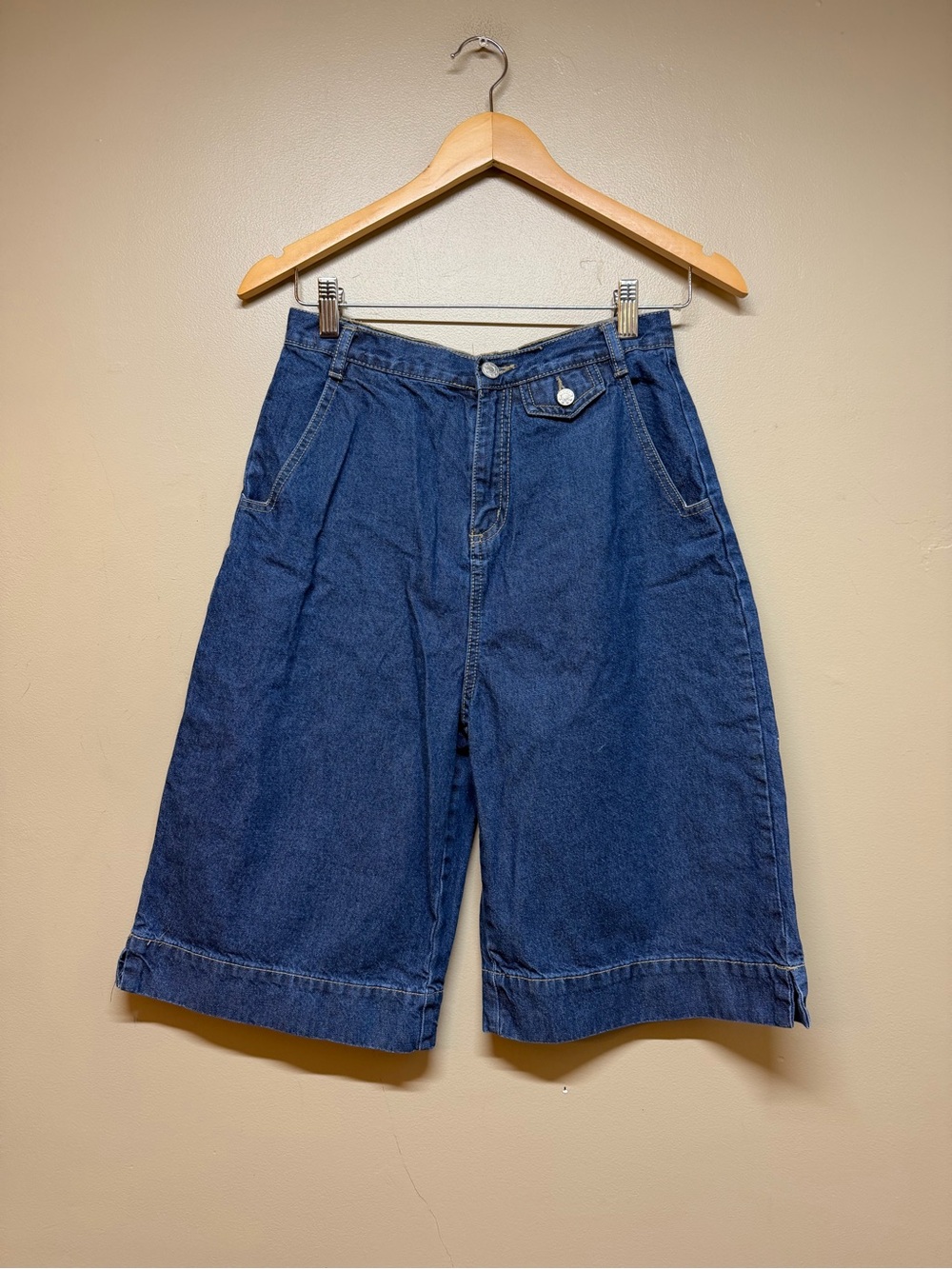 Vintage 80s Jean Denim Flared Culottes High Waist 28” Baggy Long Shorts gauchos